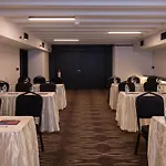 Western Khan Hotel 4*