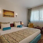 Hotel Western Khan 4*