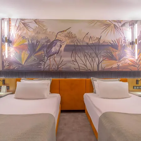 Western Khan Hotel