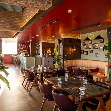 Hotel Western Khan 4*