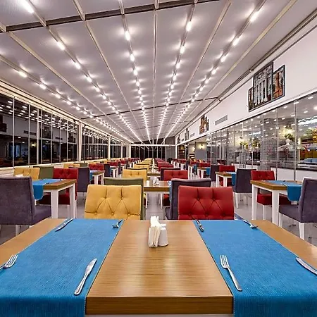 Hotel Western Khan