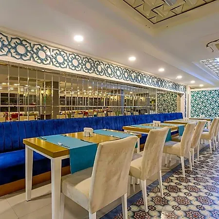 Western Khan Hotel 4*
