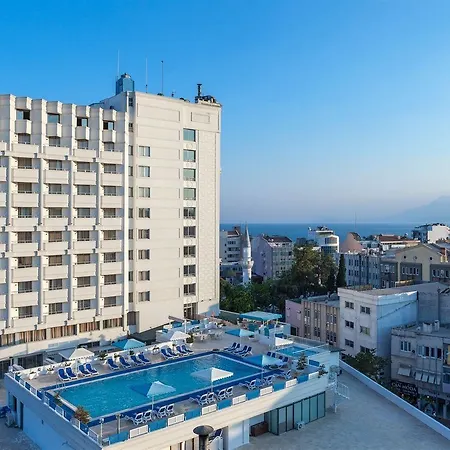 Western Khan Hotel 4*