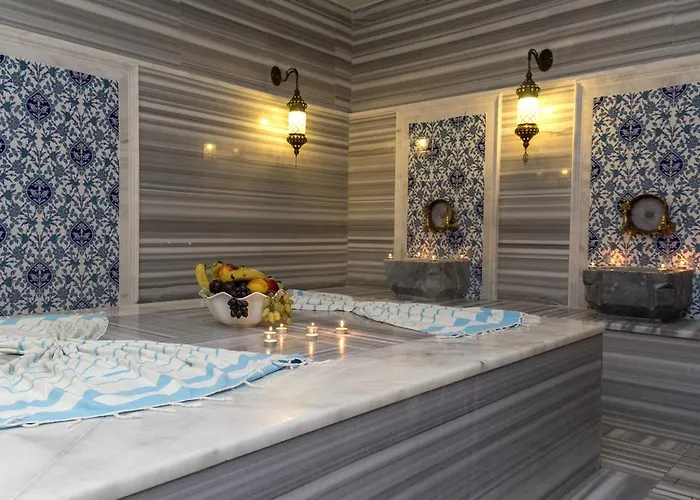 Western Khan Hotel 4*